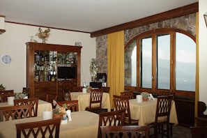 Restaurant - Hotel Mega Mare (Vico Equense)