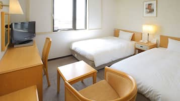 Twin Room, Non Smoking | Desk, laptop workspace, free WiFi, bed sheets