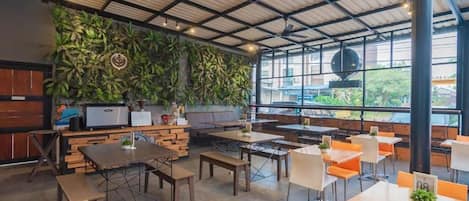 Breakfast, lunch, dinner served; local and international cuisine