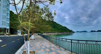 Hung Long Harbour Hotel