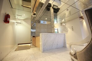 Restaurant - Hotel Emerald (Chandigarh)