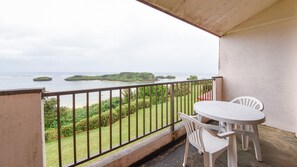 Khu ẩm thực ngoài trời