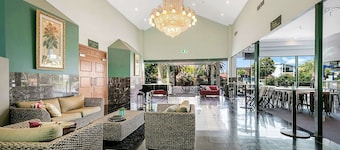 Comfort Hotel Pacific Cleveland