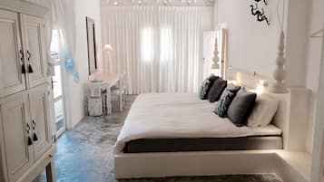 Kamar Double Superior, 2 Tempat Tidur Double | Minibar, brankas, meja kerja, dan setrika/meja setrika