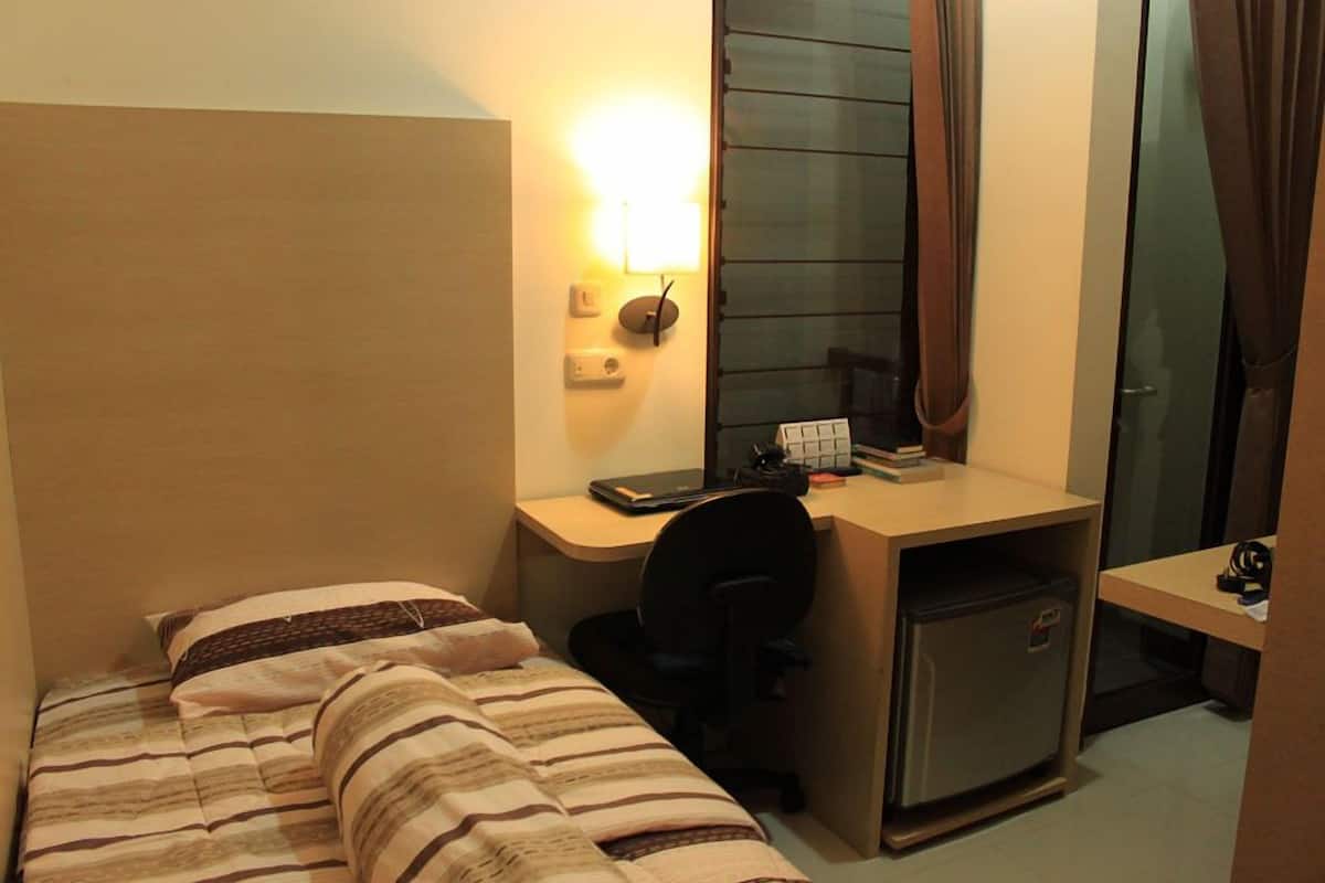 Habitación estándar | Escritorio, wifi gratis y ropa de cama