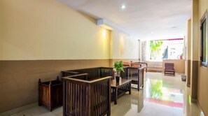 Lobby sitting area - Sanur Ayu Hotel (Denpasar)