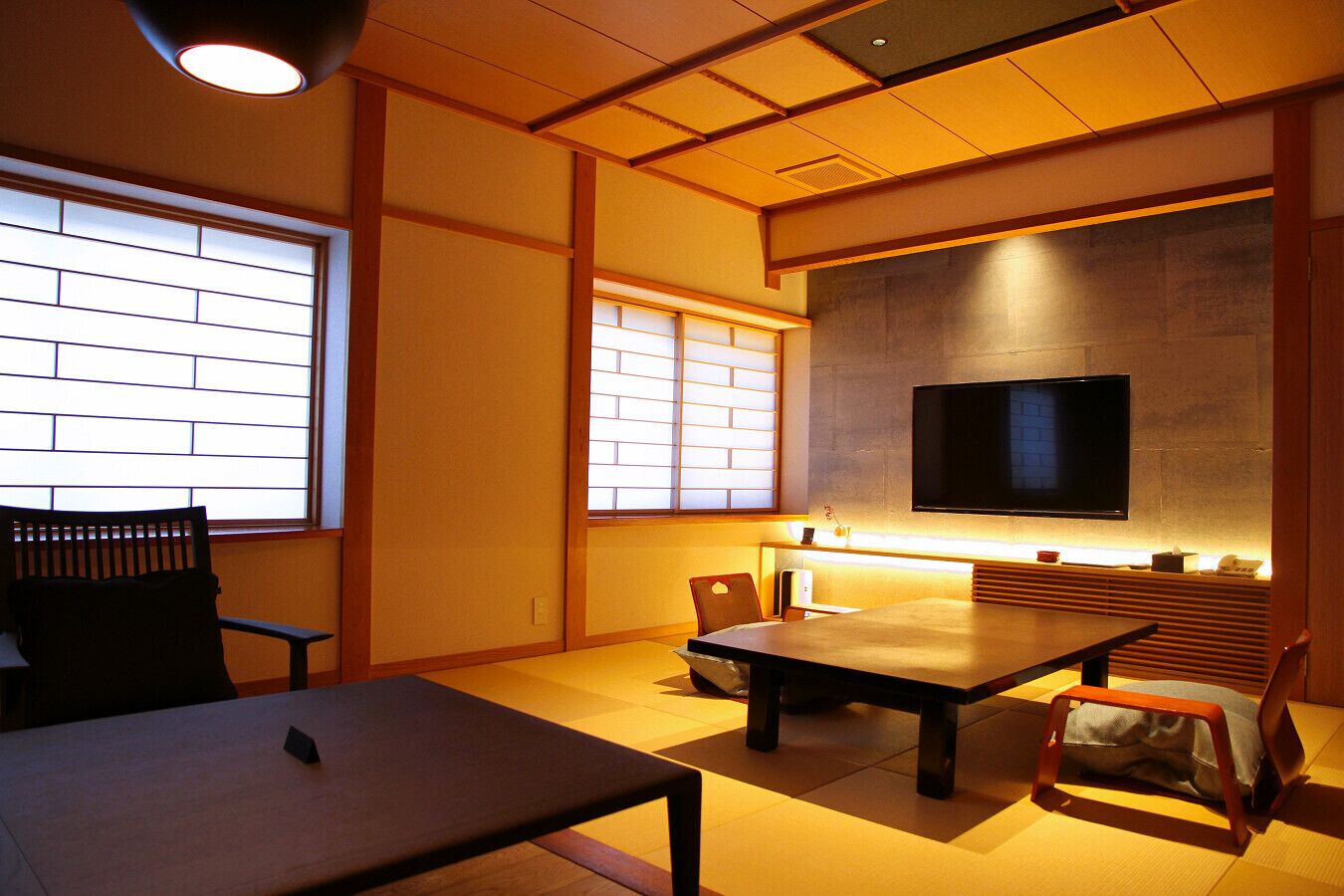 Traditional Quadruple Room | Down comforters, in-room safe, individually decorated, free WiFi