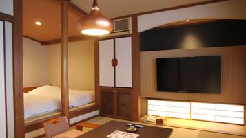 Twin Room | Down comforters, in-room safe, individually decorated, free WiFi