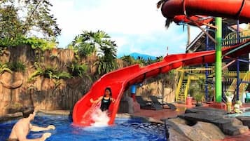 Toboggan aquatique