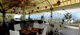 Royal Safari Garden Resort & Convention