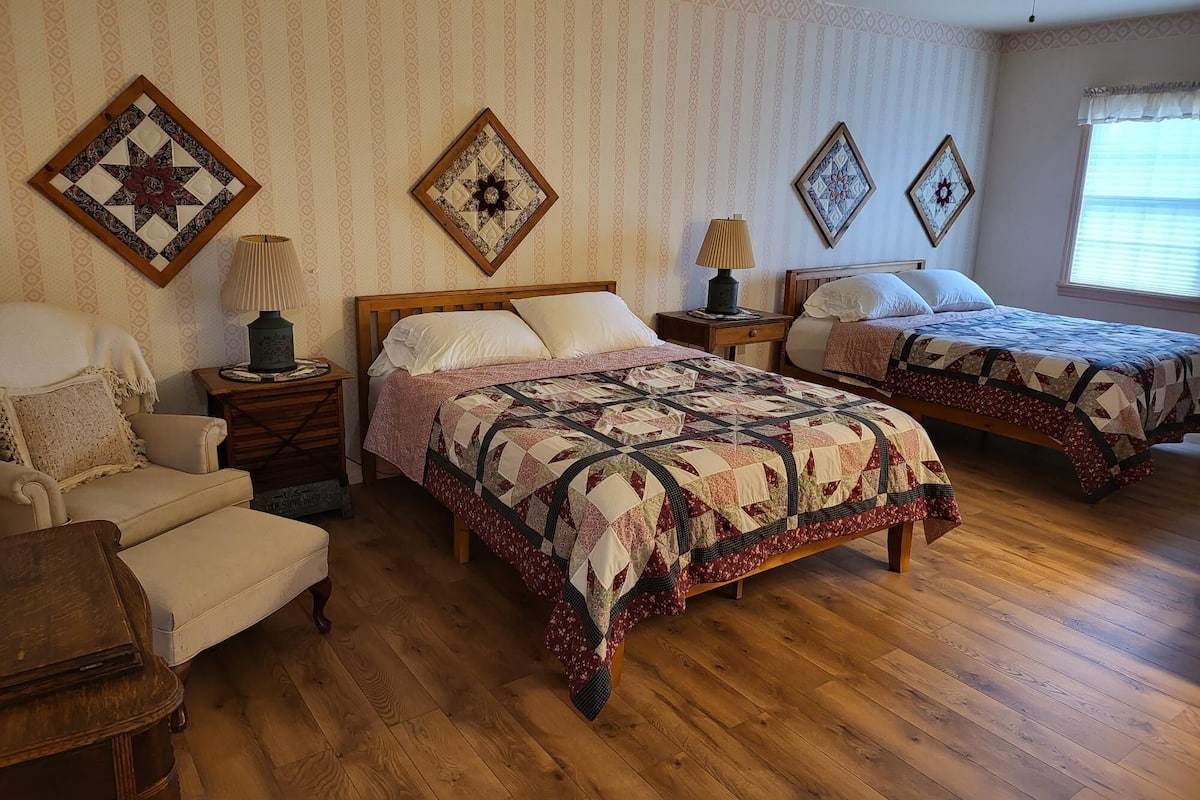 Rm 8: The Quilting Star Room | Premium bedding, down comforters, memory foam beds