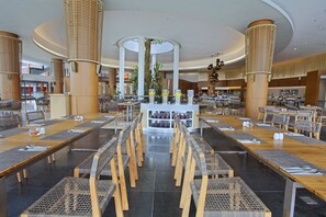 Restaurant - Pesona Alam Resort & Spa (Cisarua)