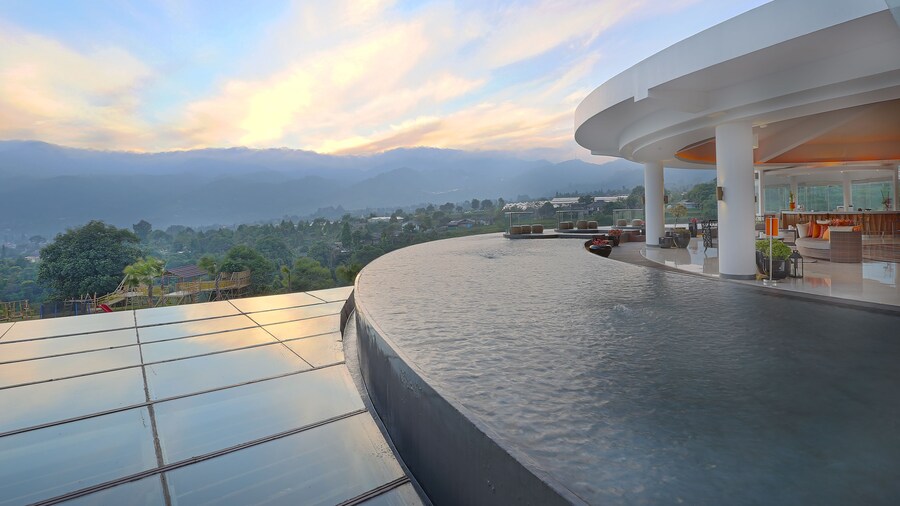 Pesona Alam Resort & Spa