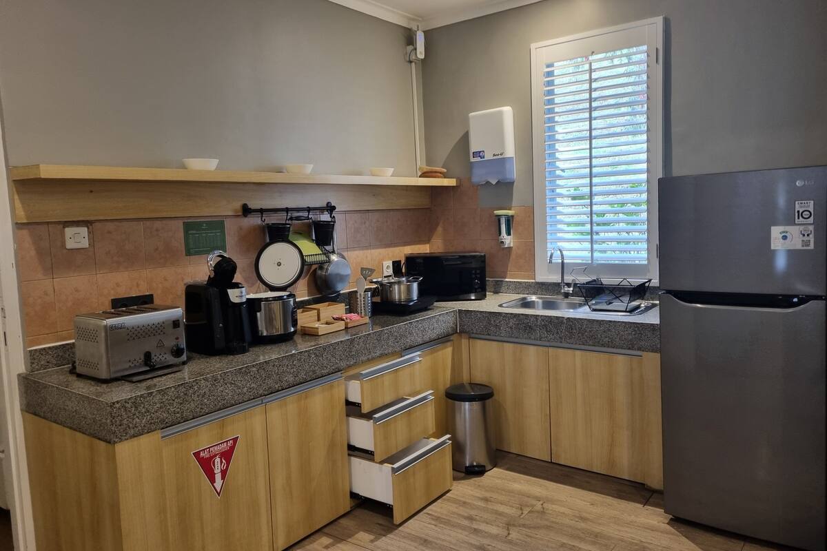 deluxe villa, 3 bedrooms | private kitchen | coffee/tea maker