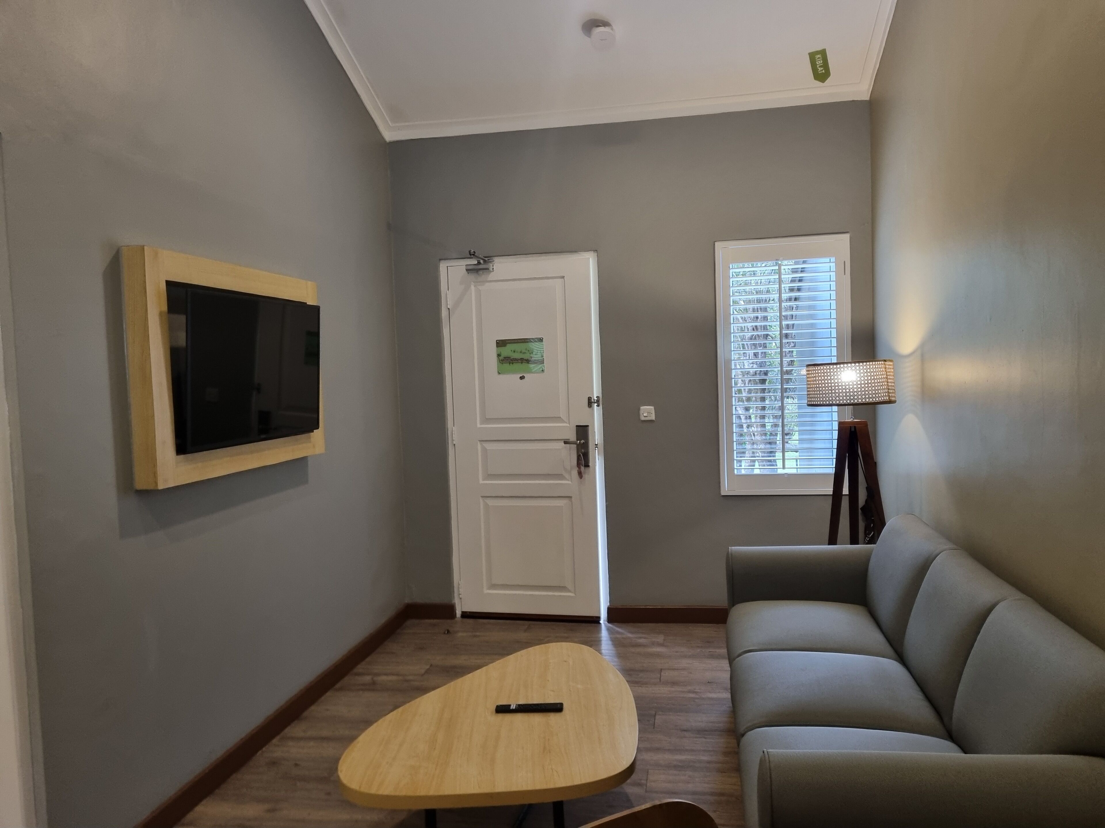 superior villa, 1 bedroom | living area | lcd tv