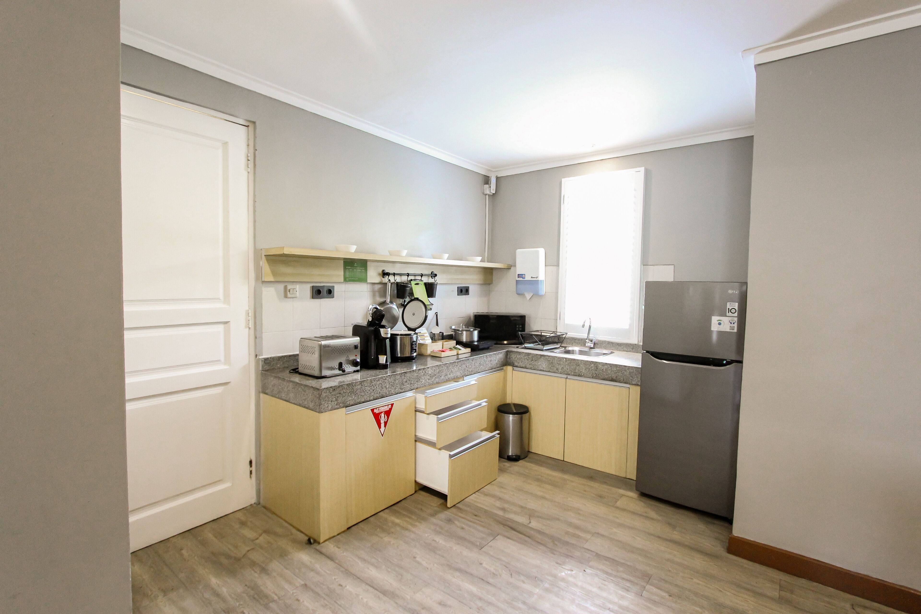 deluxe villa, 3 bedrooms | private kitchen | coffee/tea maker