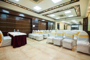 Banquet hall - Hotel Le Cadre (New Delhi)