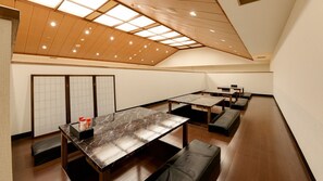 Dining - Hotel Paradise Hills (Kuriyama)