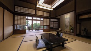 Dining - Mizuno Ryokan (Karatsu)