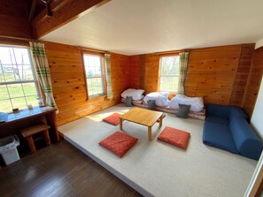 Cabana família | Escrivaninha, Wi-Fi de cortesia, roupa de cama