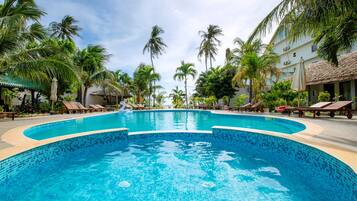 2 outdoor pools, pool umbrellas, pool loungers