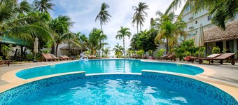 Sun & Sands Beach Hotel