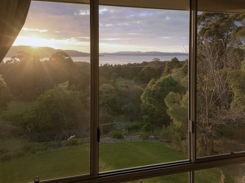 Waterview Gardens B&B