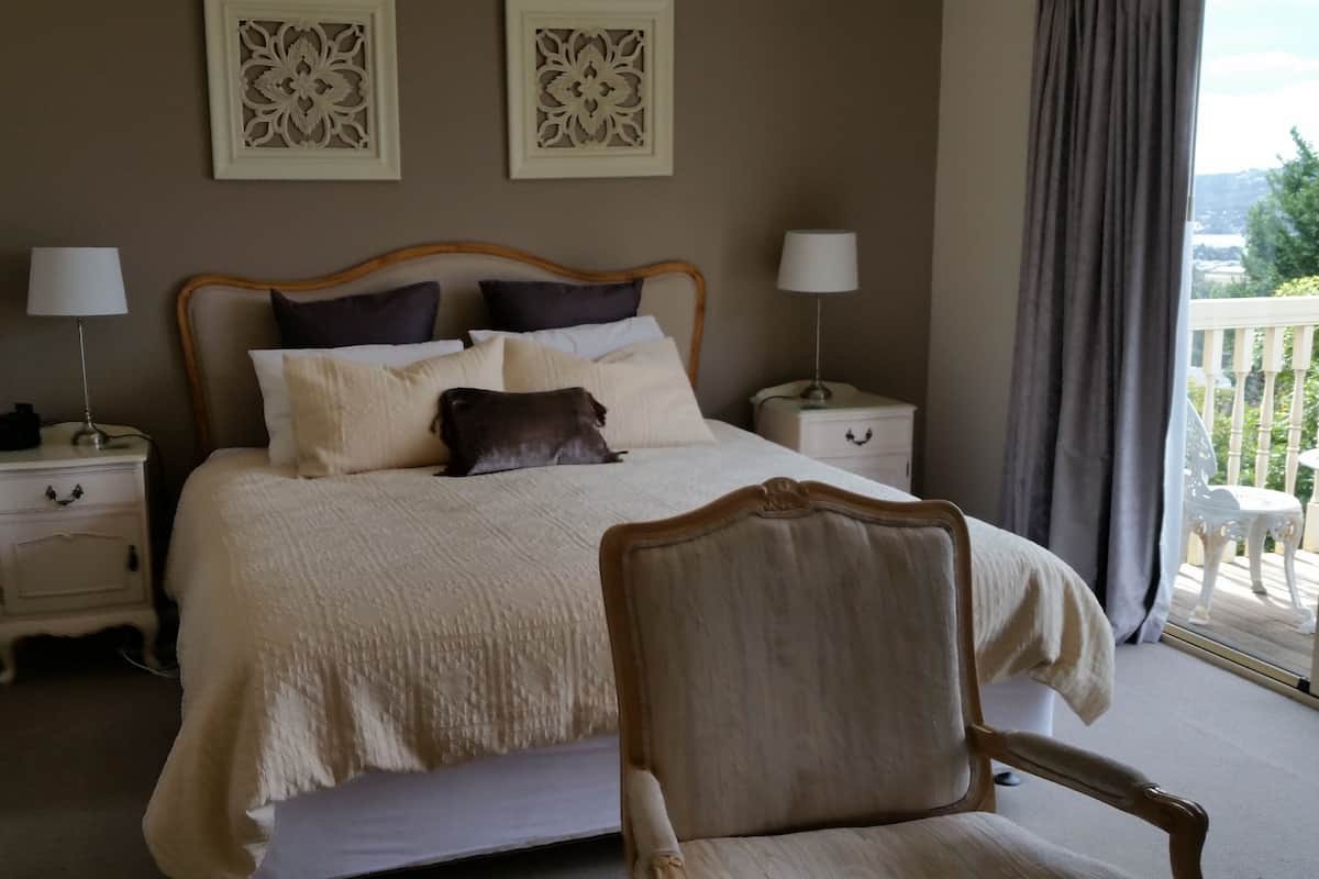 Habitación doble Deluxe, 1 cama King size, balcón, vista a la bahía | Tina profunda