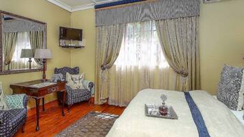 Standard Double Room | Egyptian cotton sheets, premium bedding, down comforters, pillowtop beds