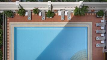 Outdoor pool, pool loungers