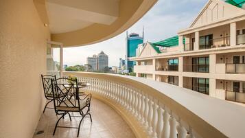 Habitación Signature, 1 habitación | Vistas del balcón