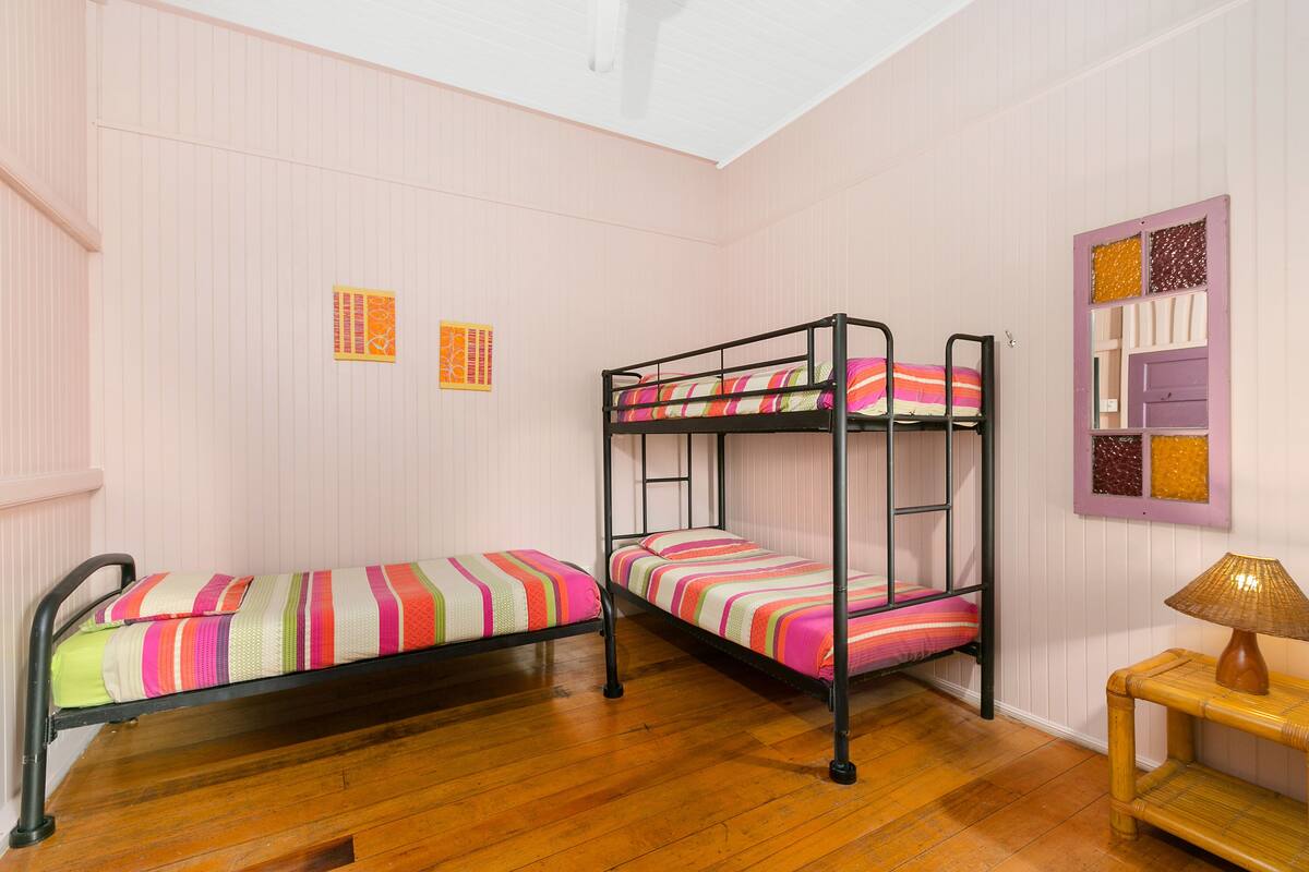 4 Bed Mixed Dorm Room | Bed sheets
