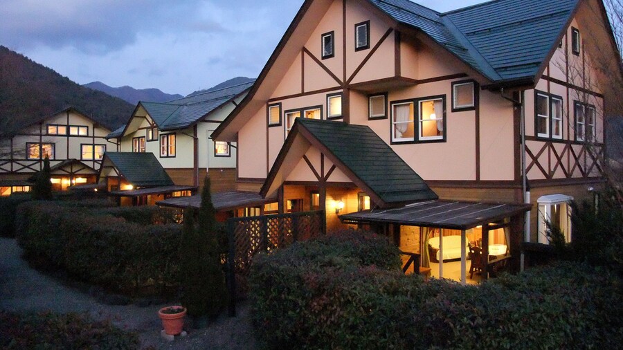 河口湖滨别墅酒店