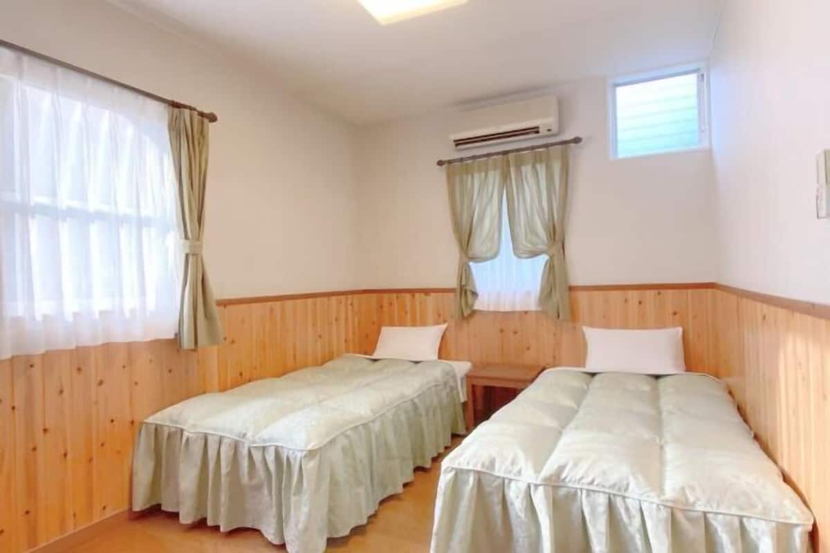 2 chambres, couette en duvet d'oie, chambres insonorisées