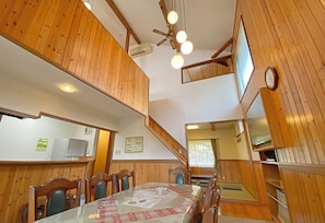 Superior Cottage | Living area | Flat-screen TV, DVD player, heated floors
