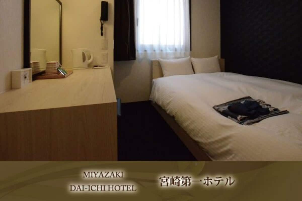 1 bedroom, desk, free wifi