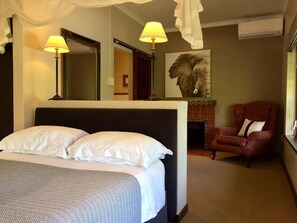 In-room safe, desk, laptop workspace, iron/ironing board