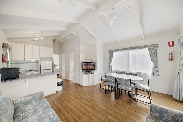 Suite Familiale, 2 chambres | Coin séjour