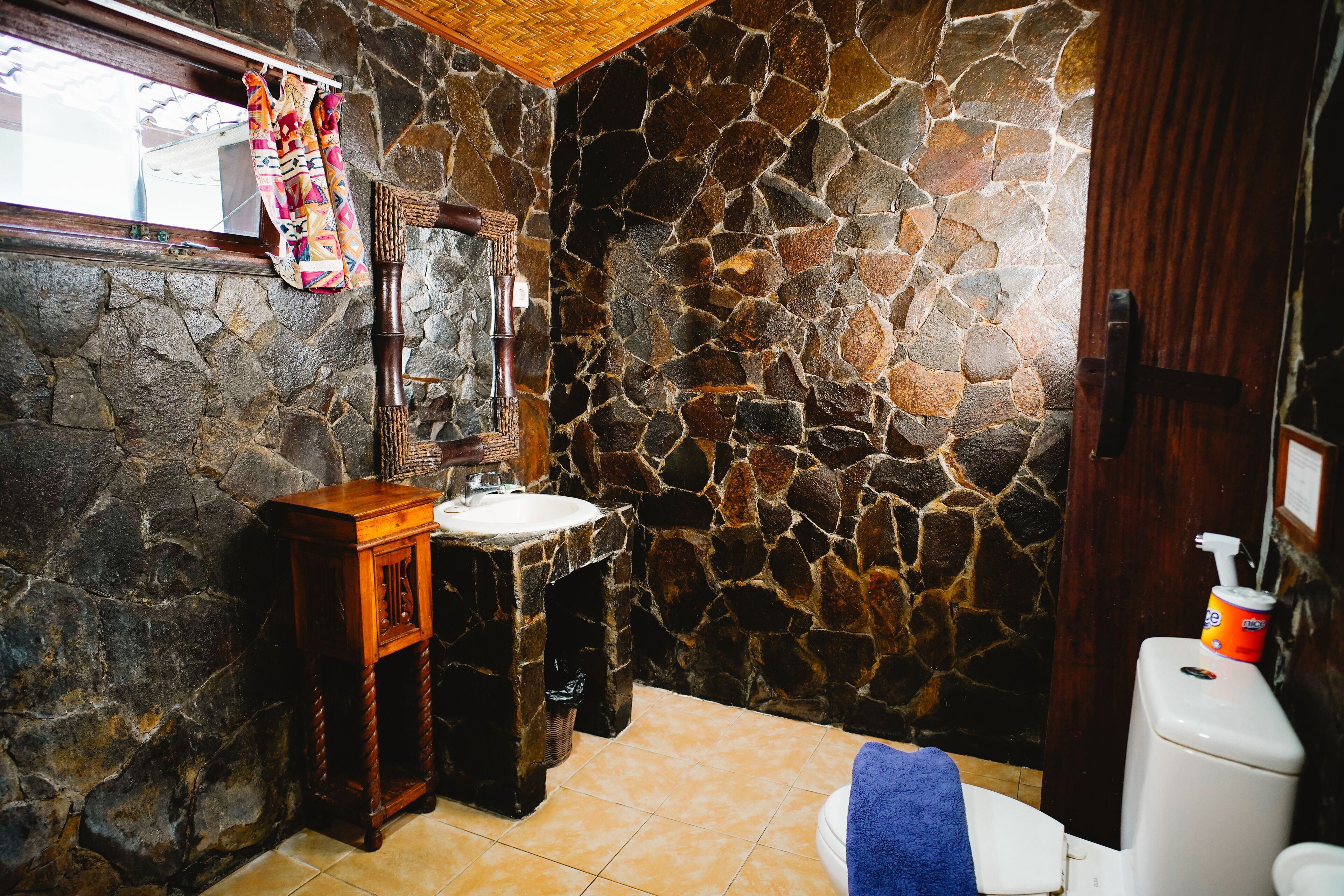 deluxe double room | bathroom | shower, free toiletries, towels, soap