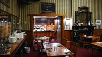 Lunch and dinner served