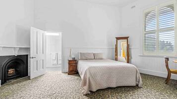 Queen Room, Ensuite | Free WiFi, bed sheets