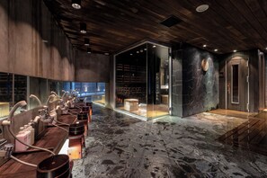 Hot springs - The Vale Niseko (Kutchan)