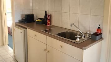 Departamento, balcón | Cocineta privada | Cafetera y tetera y tetera eléctrica