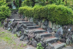 Exterior - Episode IZU (Ito)