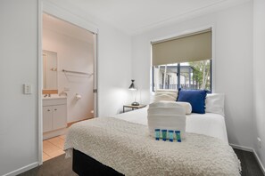 Cabaña estándar | Tabla de planchar con plancha, wifi gratis y ropa de cama