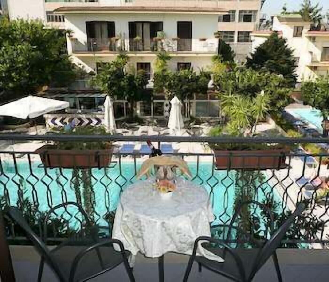 Zwembad | Een buitenzwembad