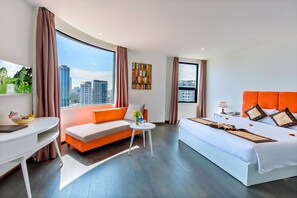 Minibar, in-room safe, desk, soundproofing - Ocean Haven Hotel (Da Nang)