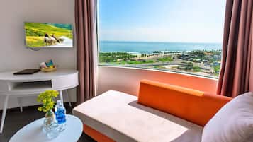 Minibar, in-room safe, desk, soundproofing