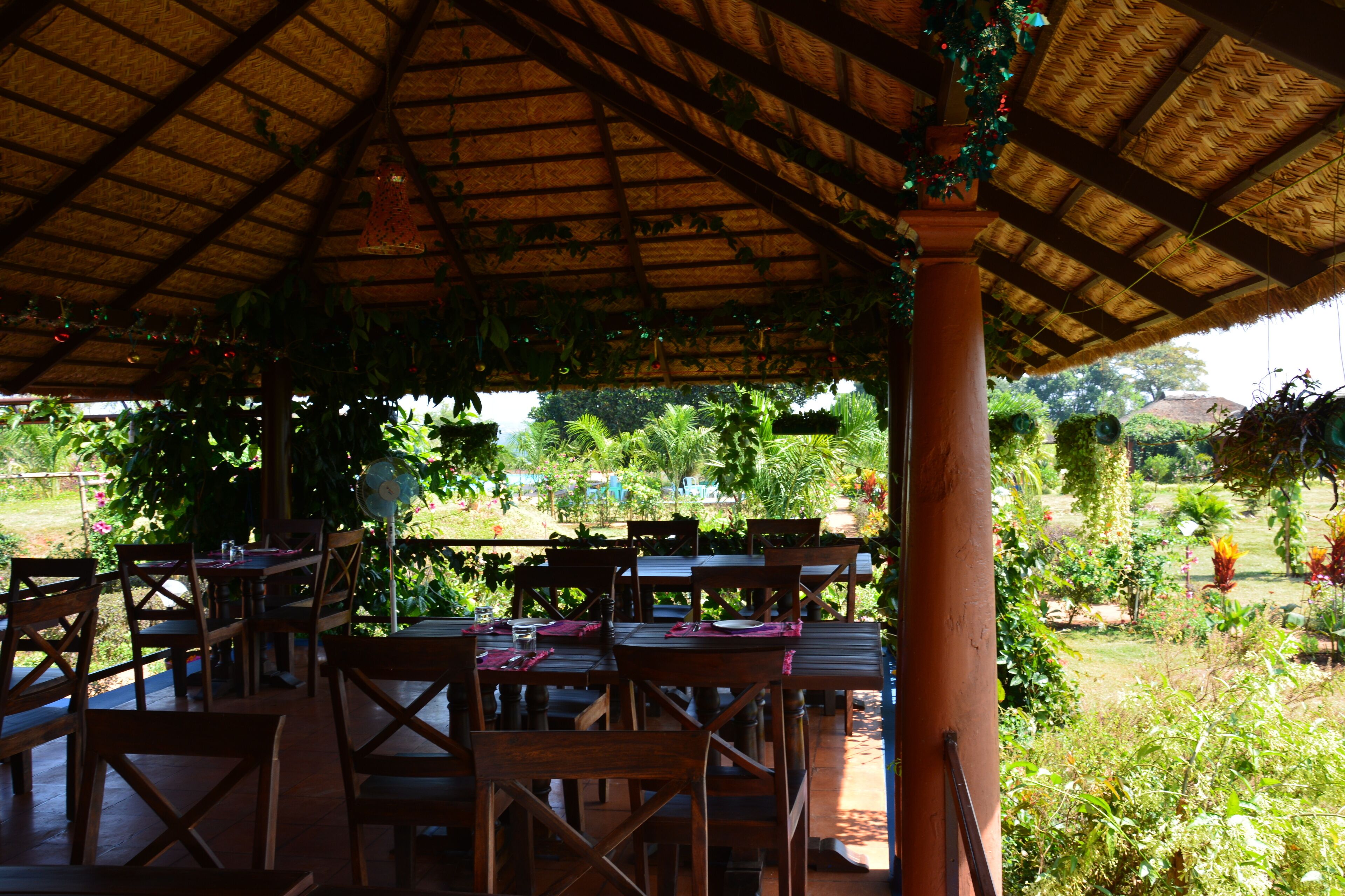 breakfast, lunch, dinner served; indian cuisine