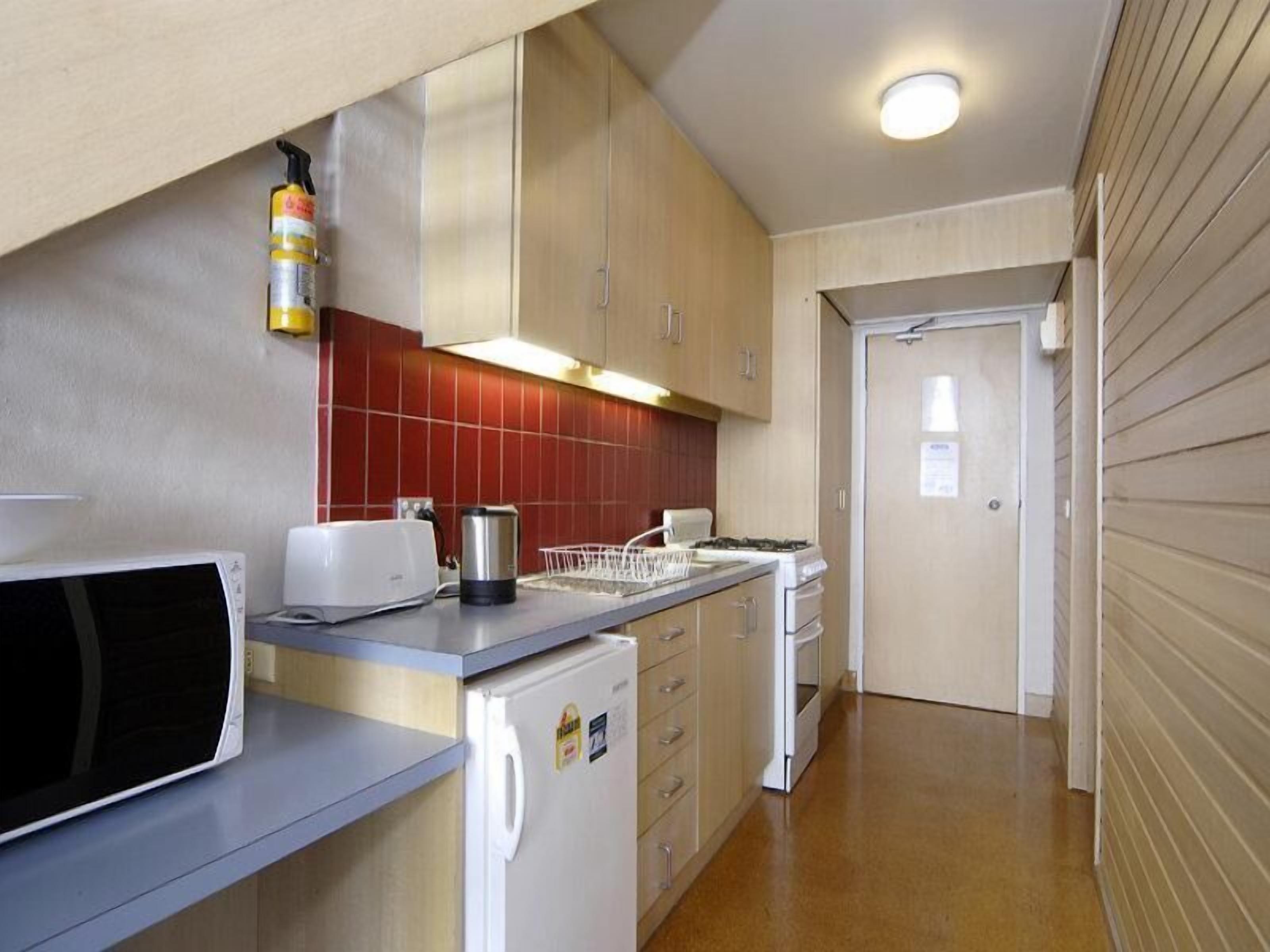 suite, 2 bedrooms (sleeps 8) | private kitchenette | fridge, microwave, electric kettle, toaster